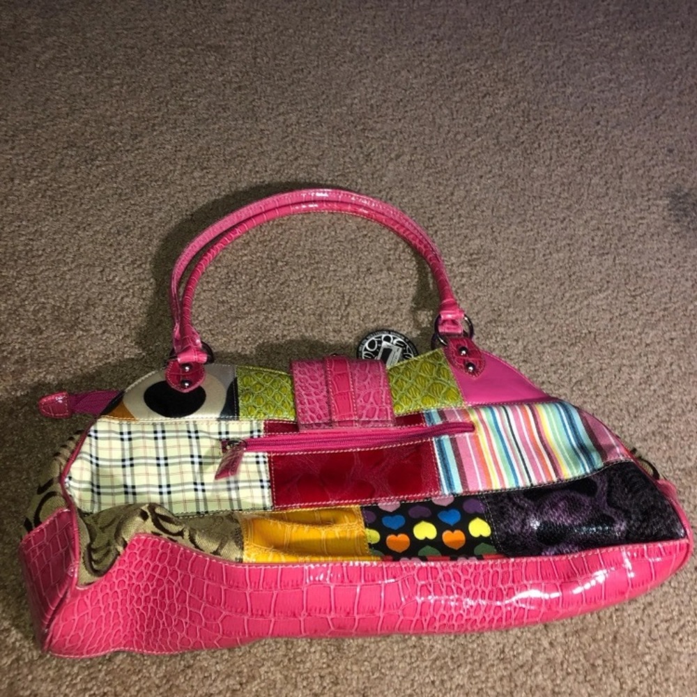 Pink Patterned Purse . - Picture 2 of 4